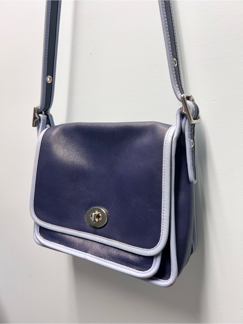 Vintage Coach Navy Crossbody Bag Two-Tone Leather Design With Turn Lock Closure